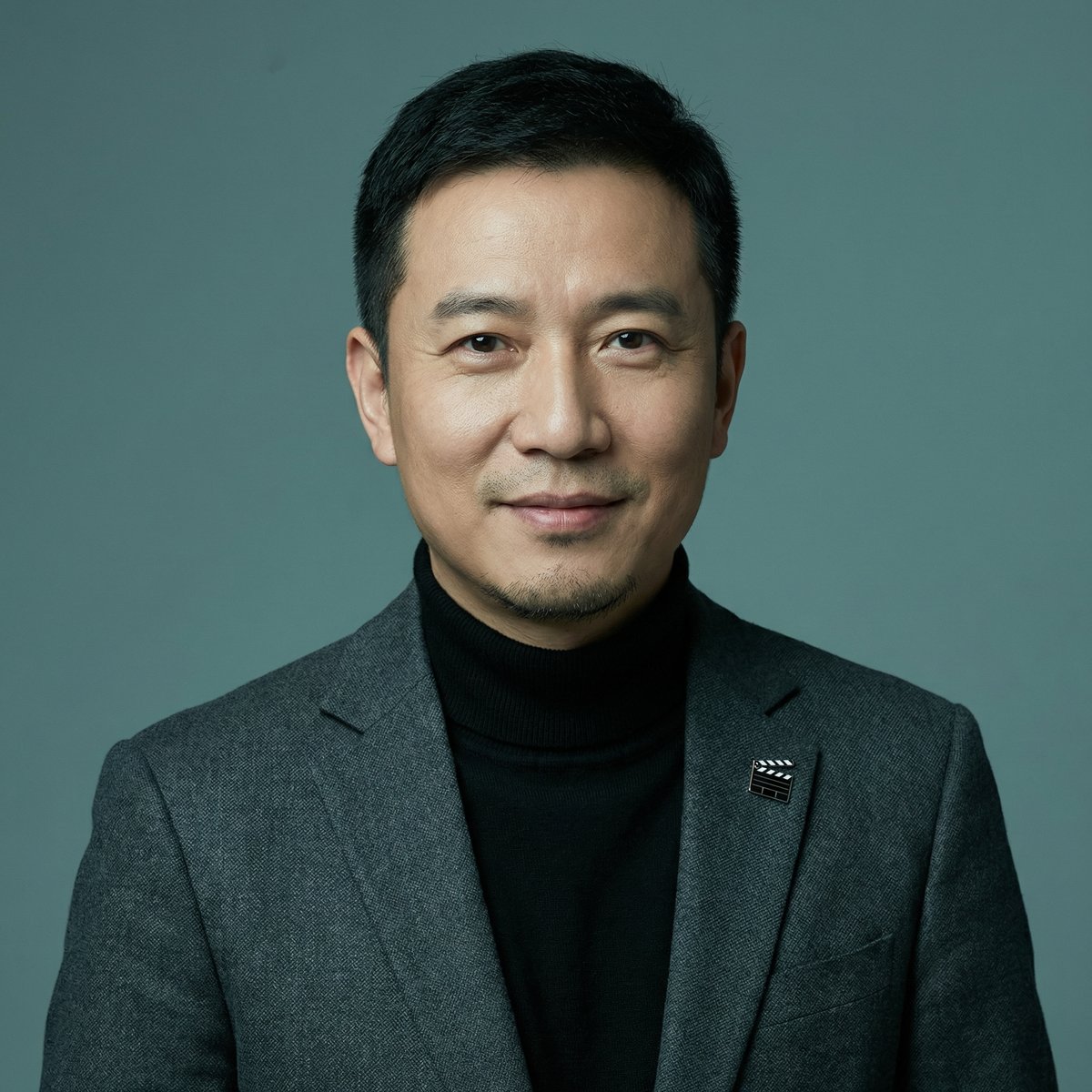 今日看料影视导演顾问